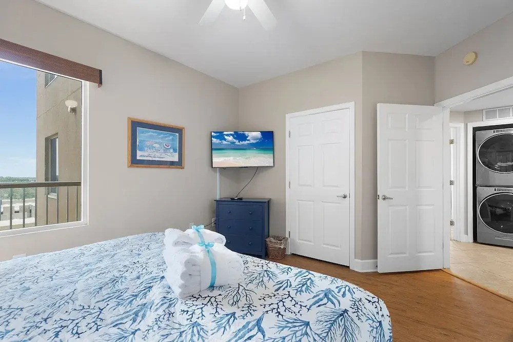 Sea Turtle Retreat! 3BR Beachfront Condo With Stunning Gulf Views Sleeps 8