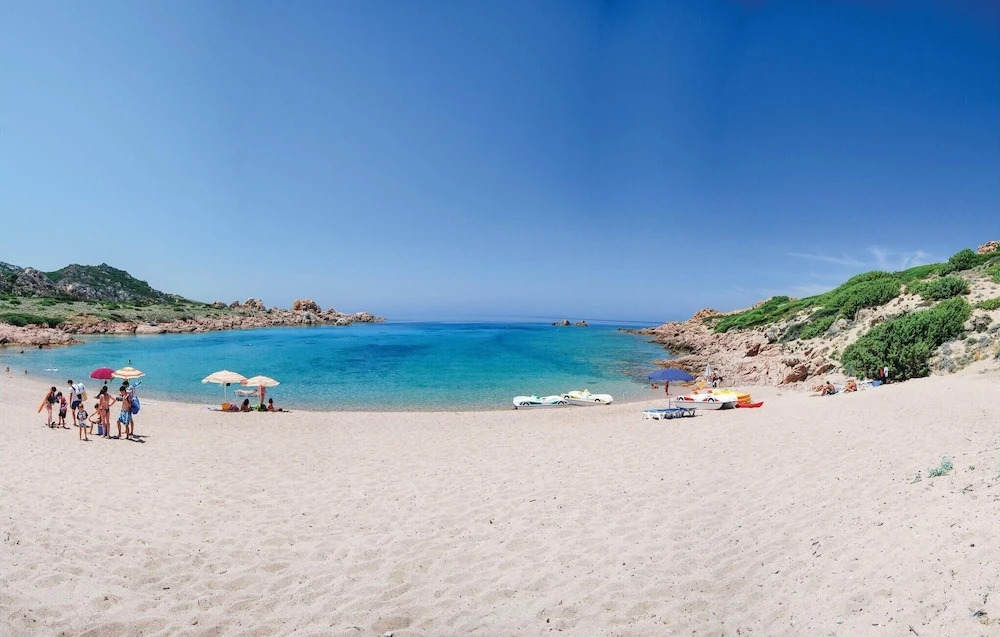 Beautiful Apartment in Trinita´d´agultu OT With 1 Bedrooms, Wifi and Outdoor Swimming Pool