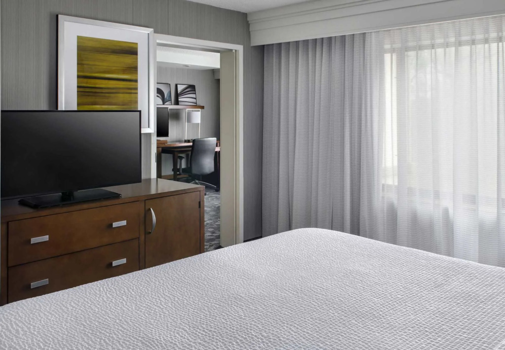 Courtyard by Marriott Paramus