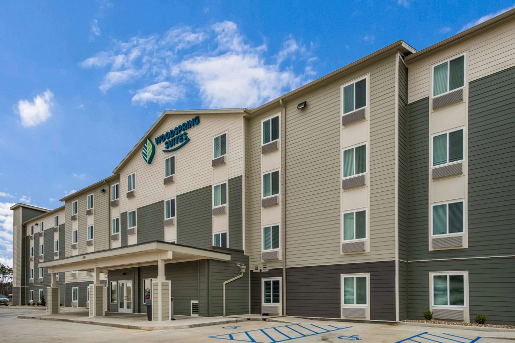 WoodSpring Suites Sulphur - Lake Charles