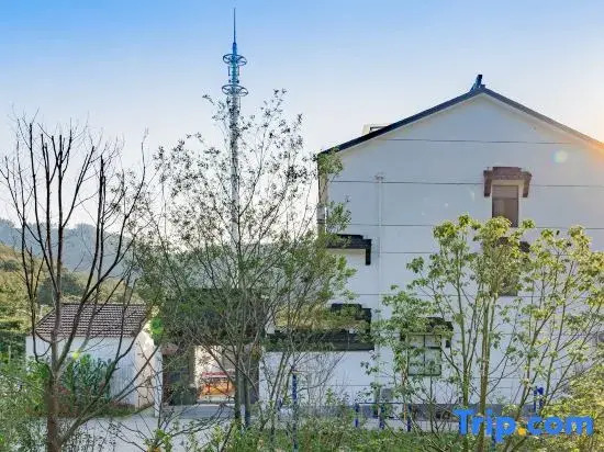 Langlang Mountain Retreat