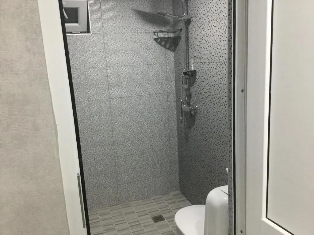 Apartment White Orchid
