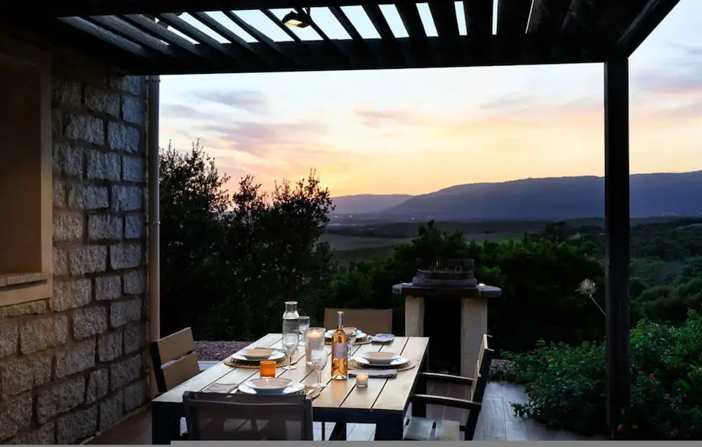 Villa Amelie With 2 Bedrooms and 2 Bathrooms