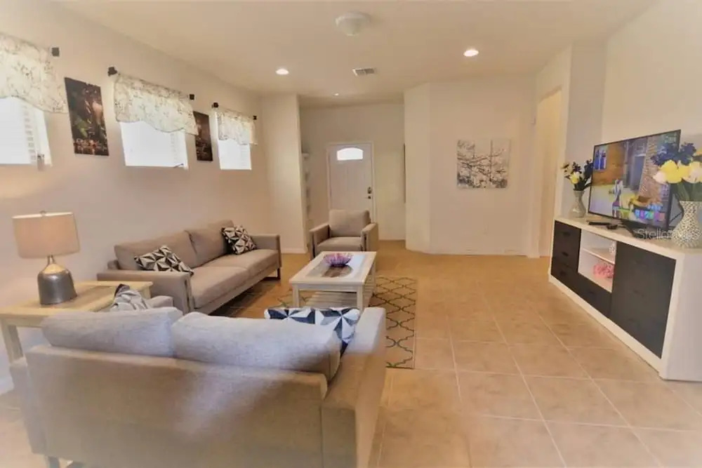 Simply Comfort 5bd House. Private Pool