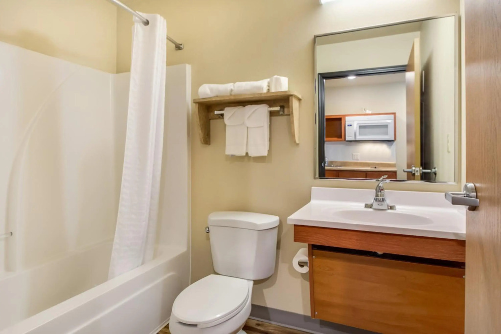 Econo Lodge Burlington I-70