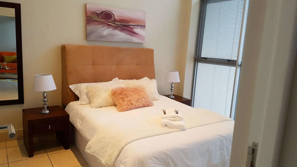 Nautica 708 Seaview Luxury Apartment