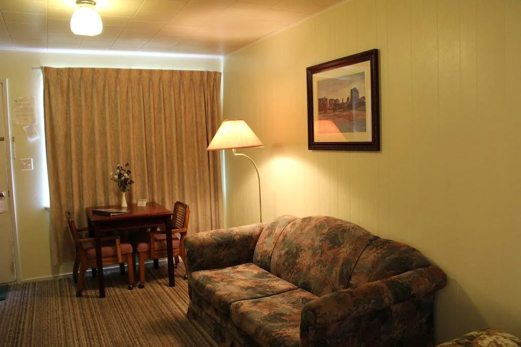 Pine Bluff Motel
