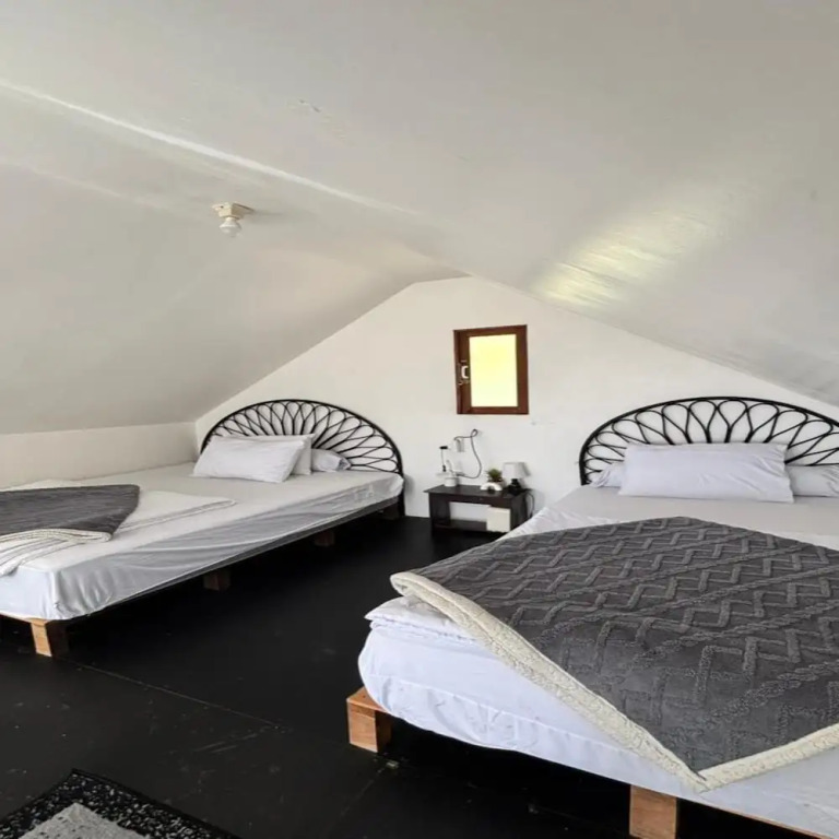 Cabin Athenea Sikapuk