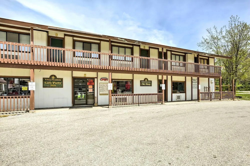 The Lodge At Schuss Mountain, Schuss Village