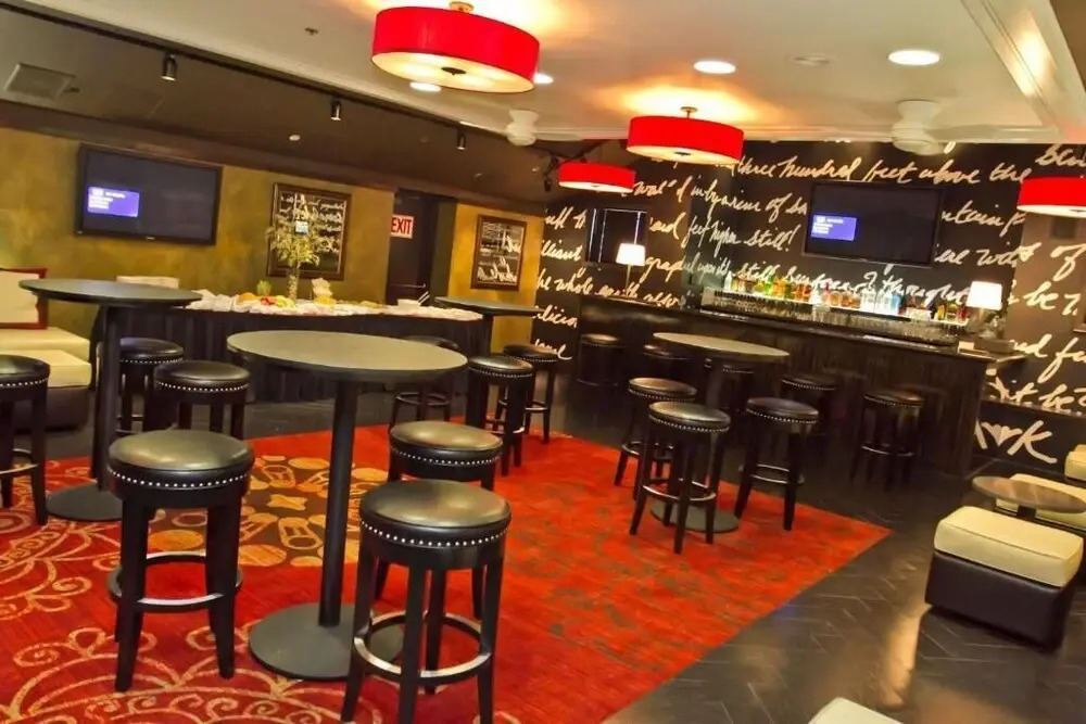 Carson Valley Motor Lodge and Suites