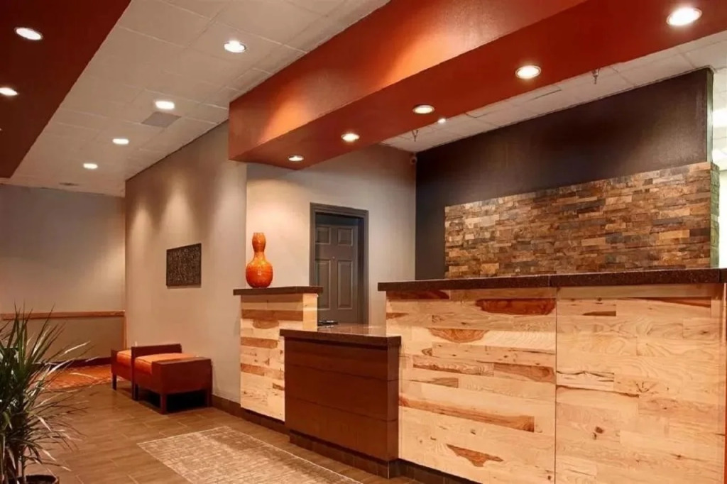 Best Western Golden Lion Hotel