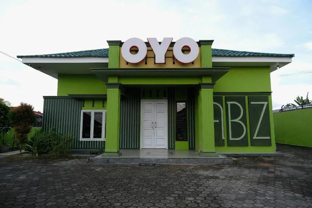 RedDoorz Syariah near Universitas Batanghari Jambi