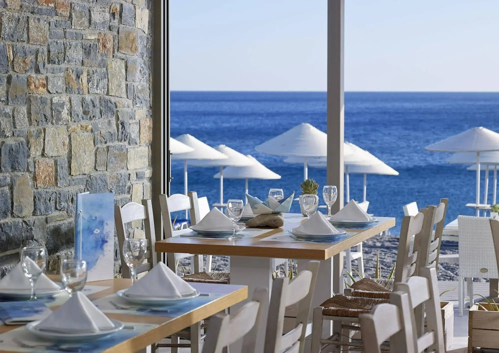 Coriva Beach Hotel & Bungalows