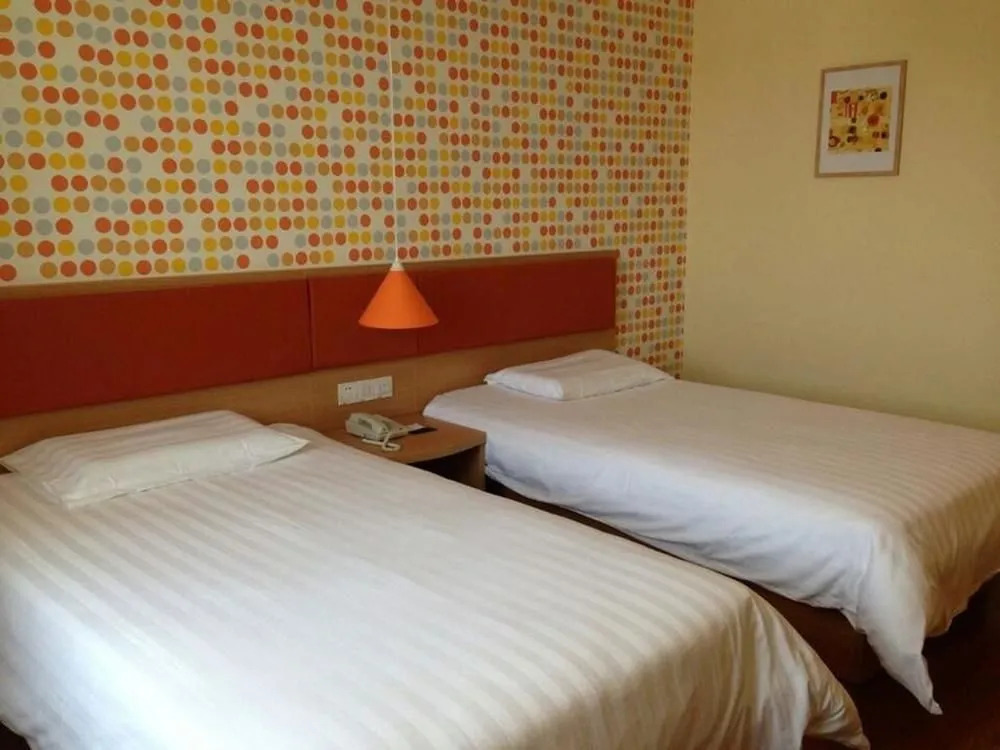 Aifeel Hotel (Zibo Liantong Road Mingqing Street Branch)