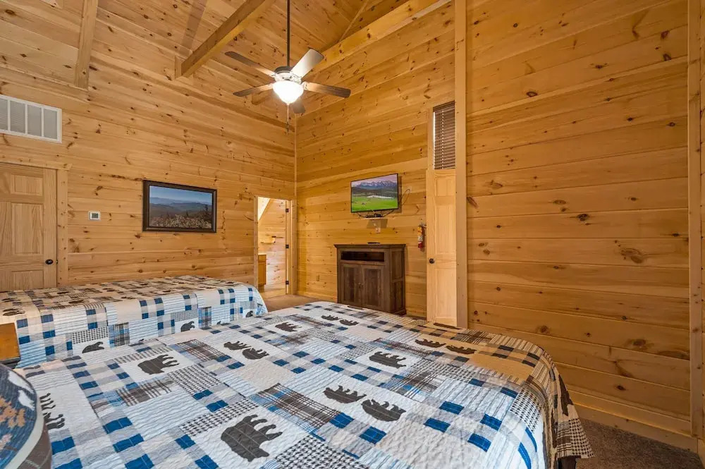 Bear Necessities - 3 Bedrooms, 3 Baths, Sleeps 10 3 Cabin by RedAwning