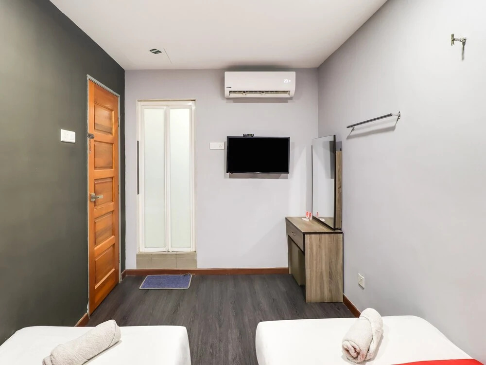 Moonnight Hotel by OYO Rooms