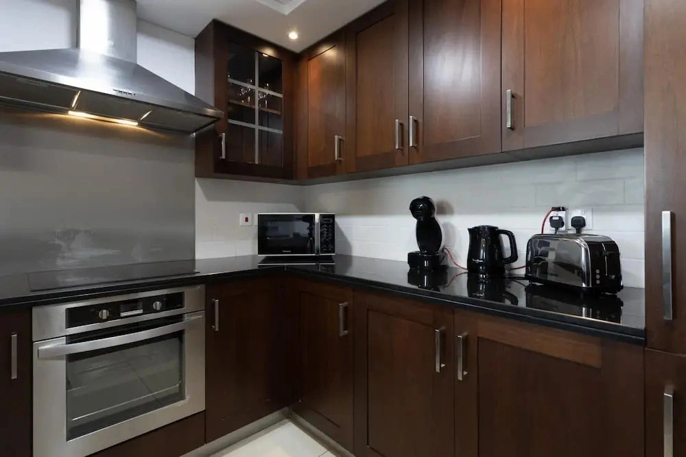 Luxury 2BR Downtown Apt With Burj Khalifa View