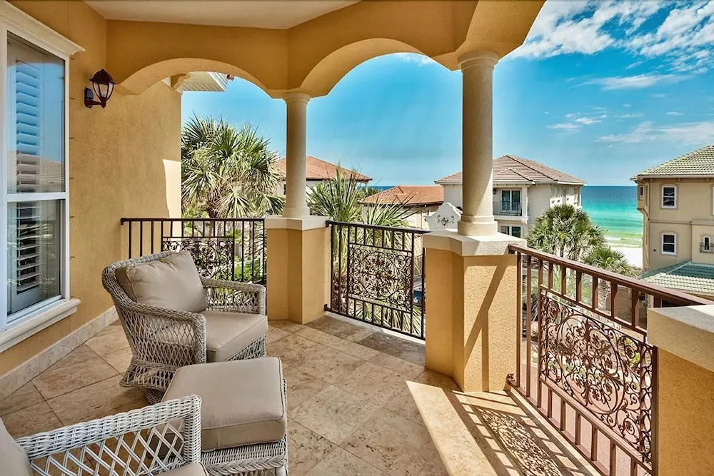 Tuscan Villa 5 Bedroom Holiday Home by Five Star Properties