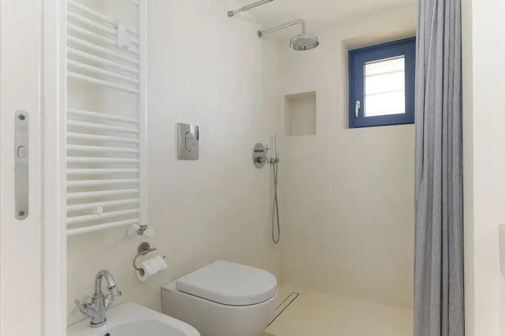 Casa Blue con piscina by Wonderful Italy