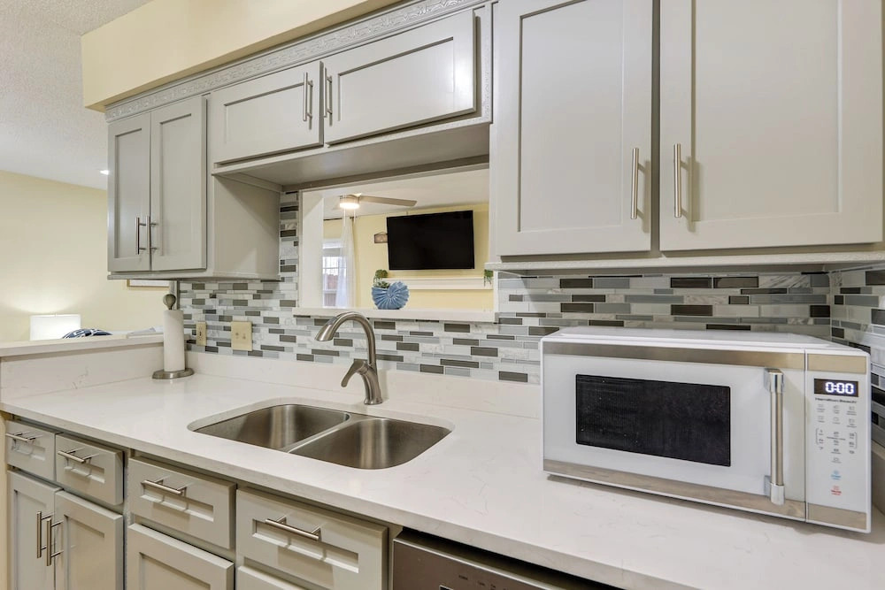 Great for Families! Quiet Auburn Getaway w/ Deck