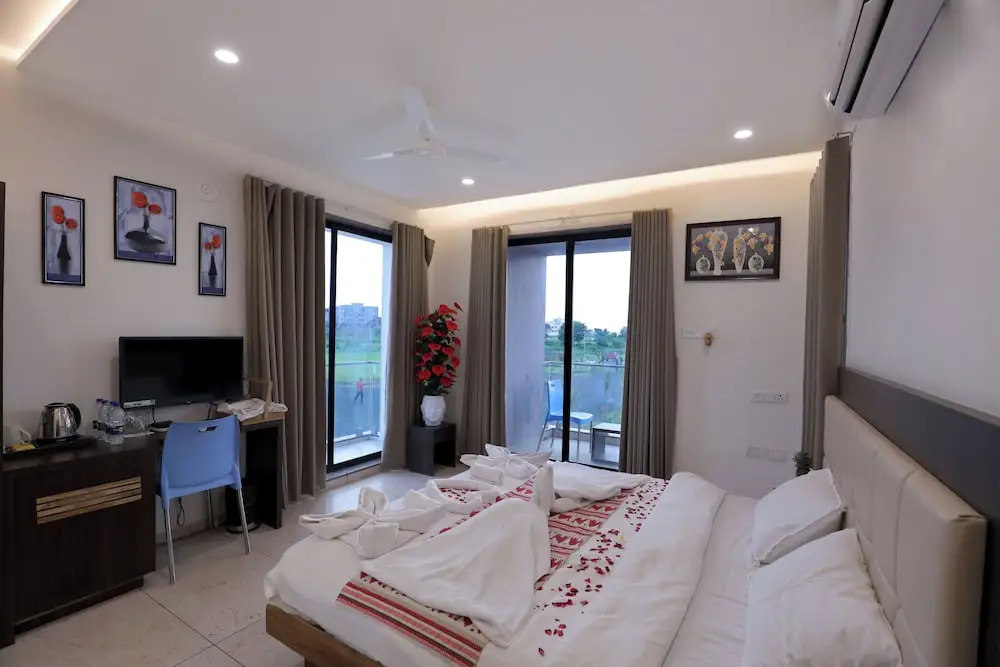 Leena Resort