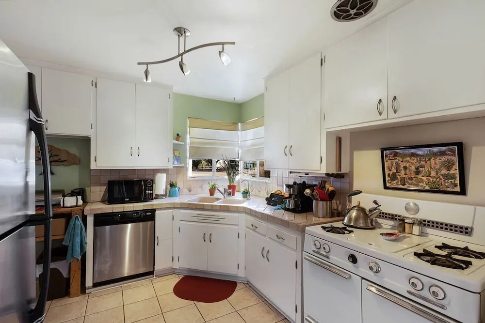 Cactus Garden Cottage 2BR by Casago
