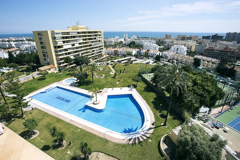 Amazing Sea Views & Comfortable Pool