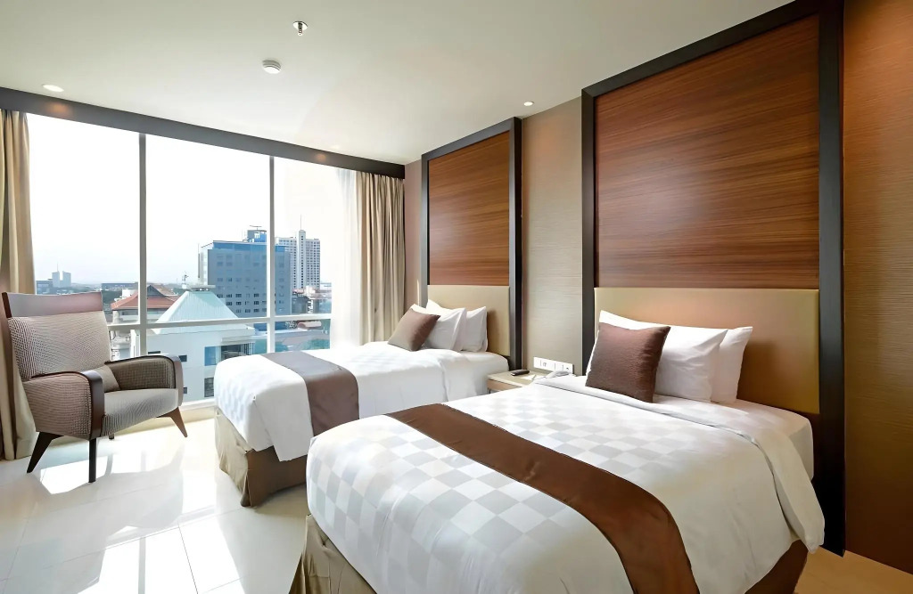 Aria Centra Surabaya