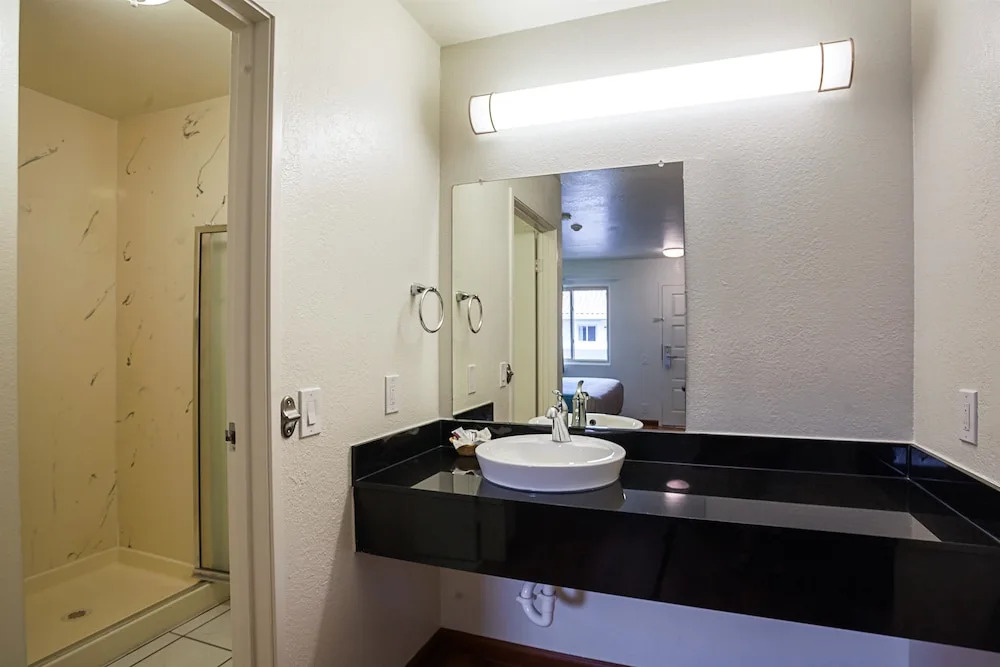 Motel 6-Ventura, CA - Downtown