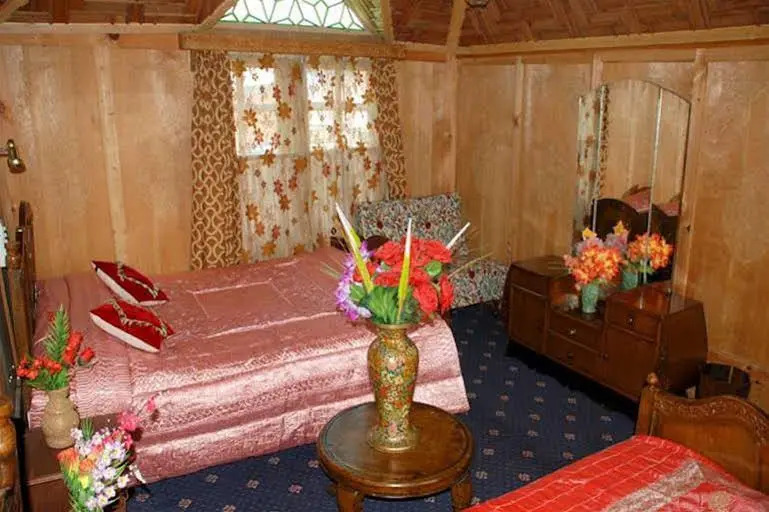 Kohimaran Group Of Houseboats