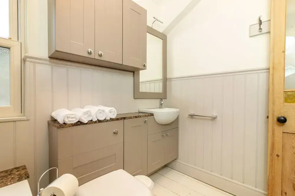 The River Cam Escape - 5BDR with Private Garden with Pond