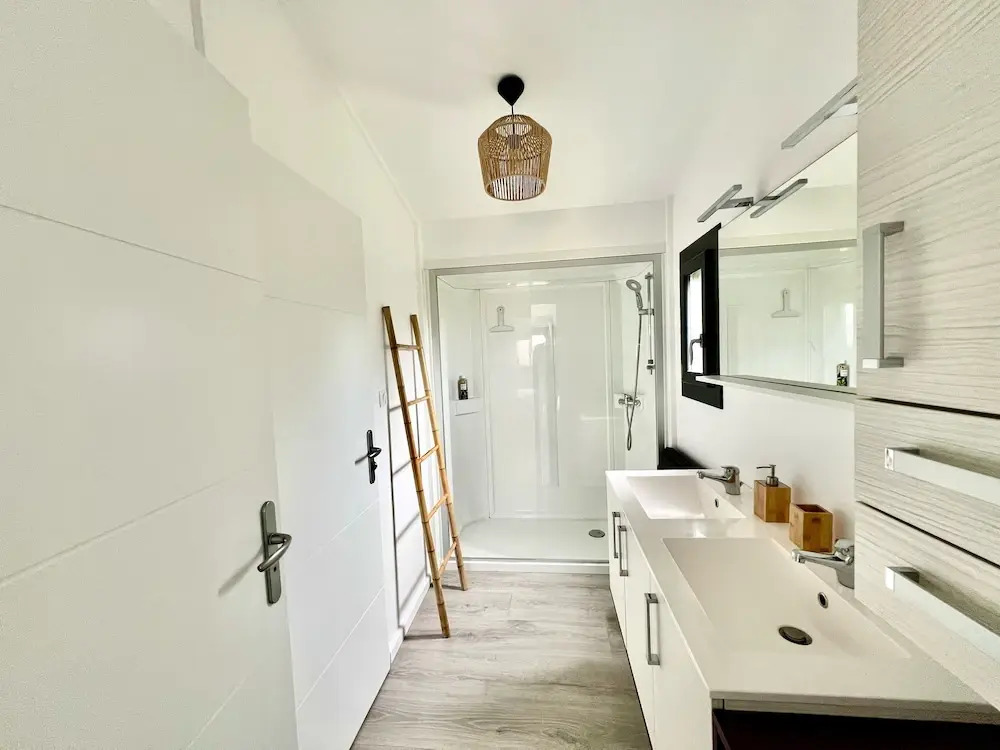 NUIKI Lodges - Chambres dhôtes