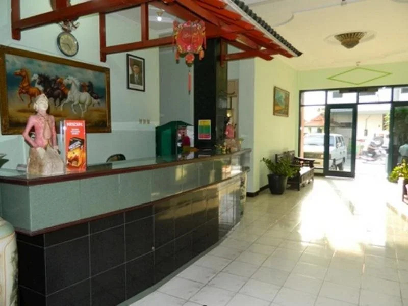 Hotel Tirtonadi Permai