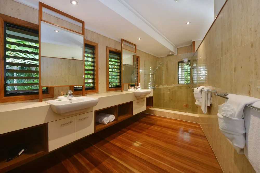 OneLuxe Luxury Holiday House