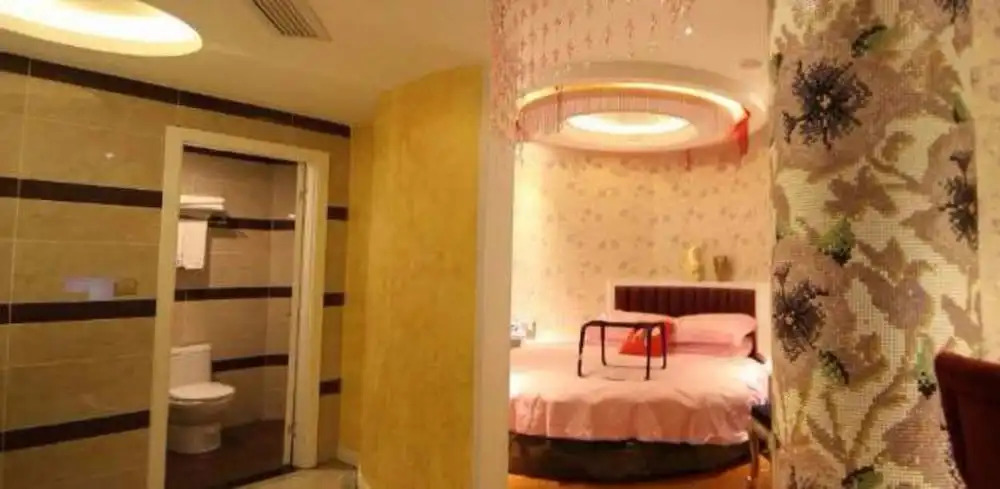 Baiyun Romance Hotel Dongyang