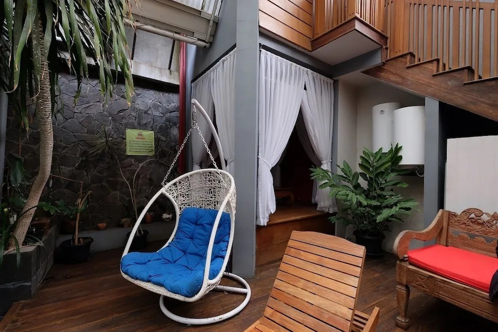 Rumah Stroberi Organic Farm & Family Lodge