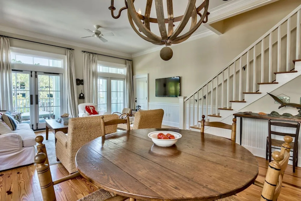 Watercolor by Dune Vacation Rentals - Beach District