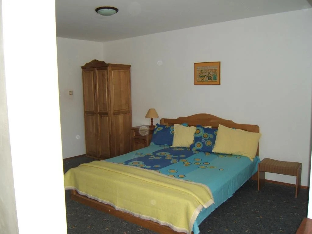 Reginas Guesthouse