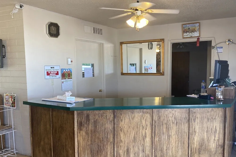 Desert Grove Inn and Suites