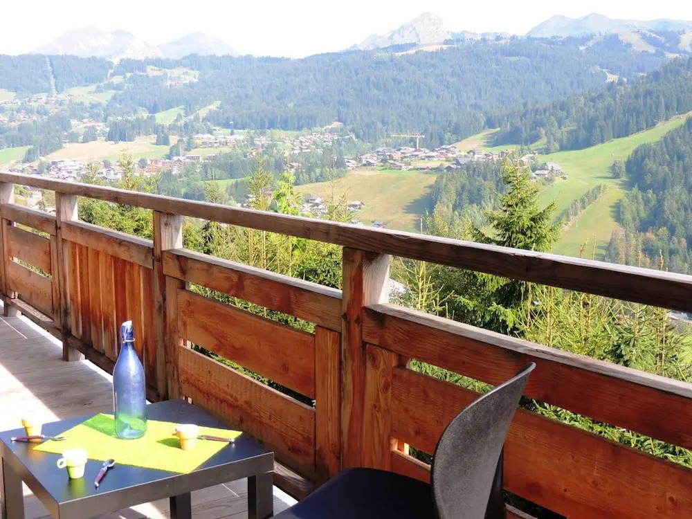 Chalet with 5 Bedrooms in Les Gets, with Wonderful Mountain View, Furnished Garden And Wifi