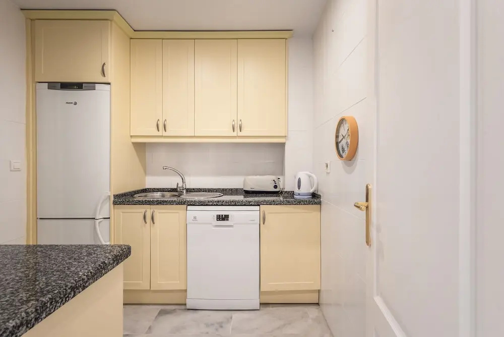 Beach Front apartment in Puerto Banus