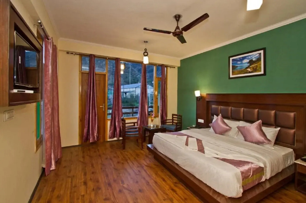 Tribhuvan Ranikhet by Goroomgo