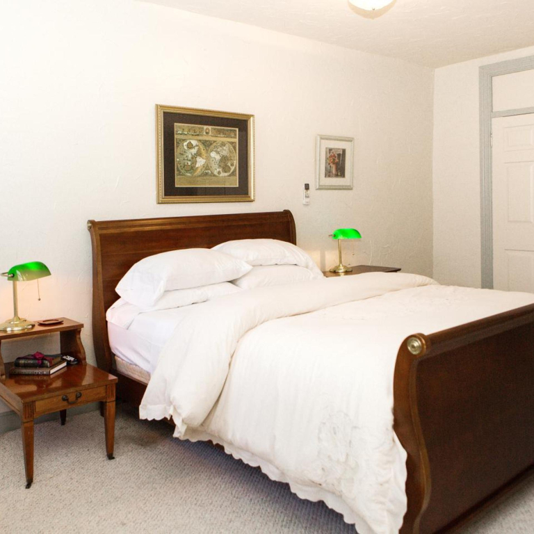 James Buchanan Hotel, Trademark Collection by Wyndham