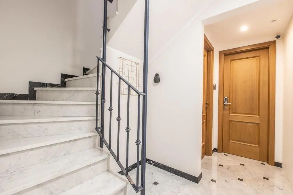 Penthouse 1BR - Cannes Center - Marche Forville - 5 min Palais, Croisette & Plages