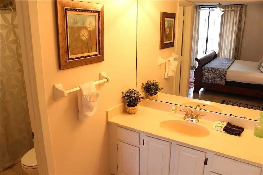 423 Mainsail - 2 Br Condo