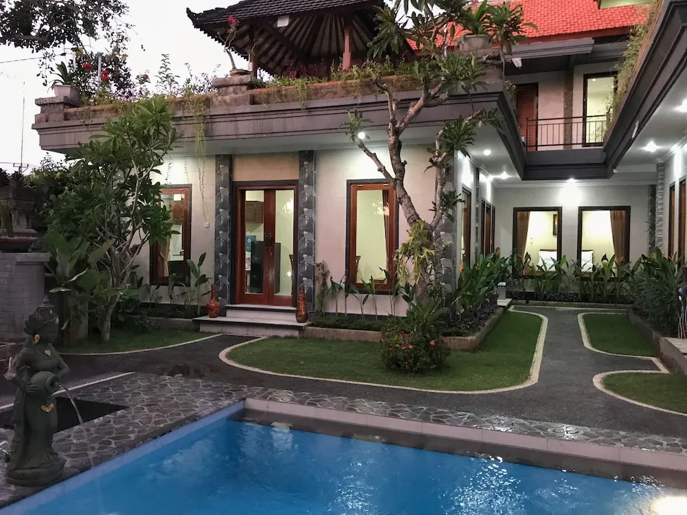 Dwaraloka House