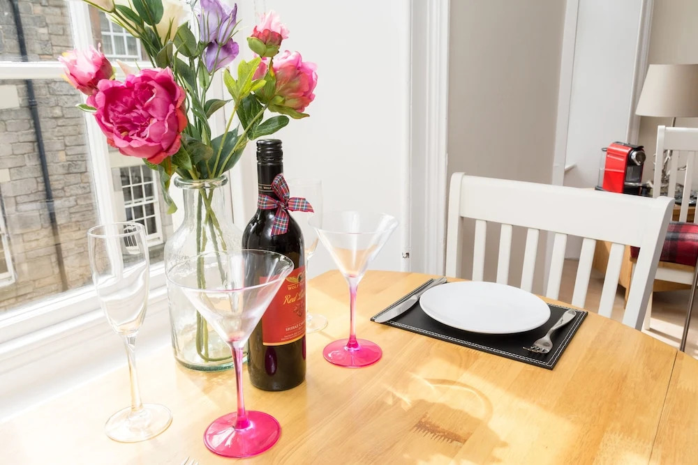 Luxury New Town 1 Bed Apartment