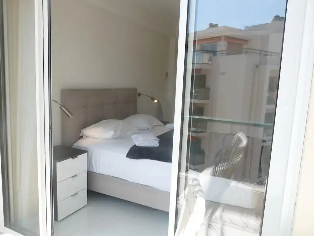 Two Bedroom Apartment Next to the Croisette in Cannes a Short Walk to the Palais des Festivals - 1961