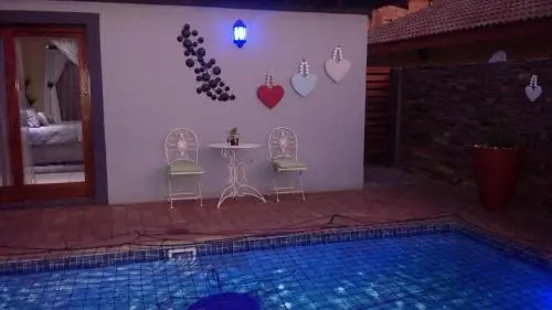 Dinaledi House