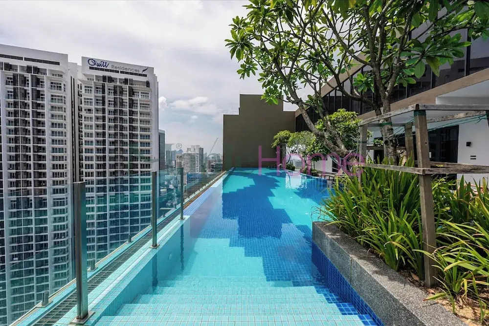 Majestic Residence Klcc by Apple